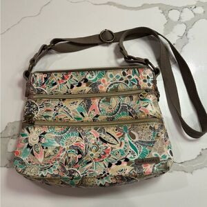 The Sak Roots  Crossbody Purse bag
